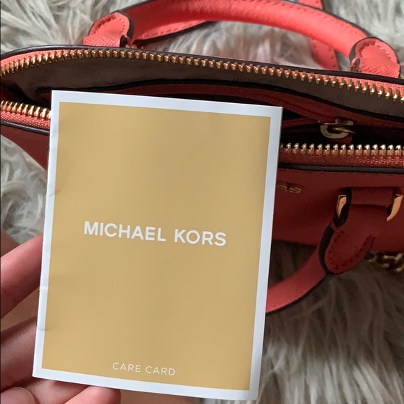 michael kors bag - Picture 6 of 8